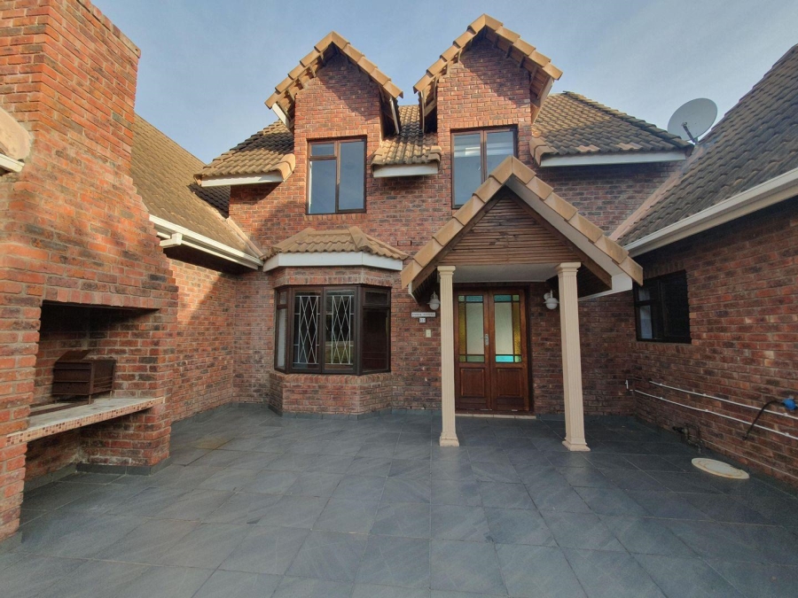 2 Bedroom Property for Sale in Hersham Western Cape